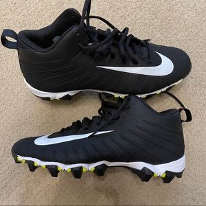 Nike Alpha FastFlex Football Cleats (Molded spikes)- 10.5